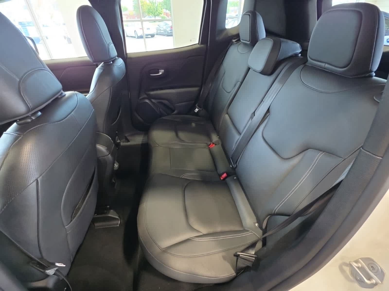 Used 2020 Jeep Renegade Limited AWD/4WD image 28