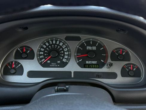 Used 2004 Ford Mustang Mach 1 RWD image 45