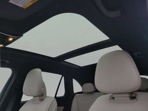 Certified 2023 Mercedes-Benz GLC 300 4MATIC image 33