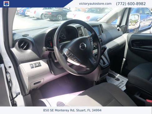 Used 2020 Nissan NV200 SV w/ Back Door Glass Package image 9