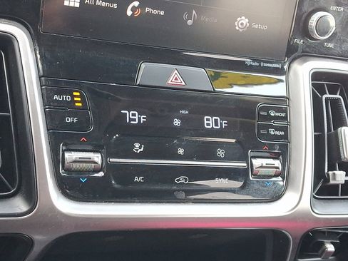 Used 2021 Kia Sorento S w/ Panoramic Sunroof Package image 19