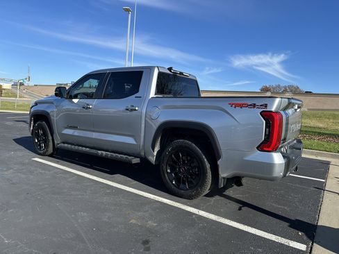 Used 2024 Toyota Tundra Limited image 8