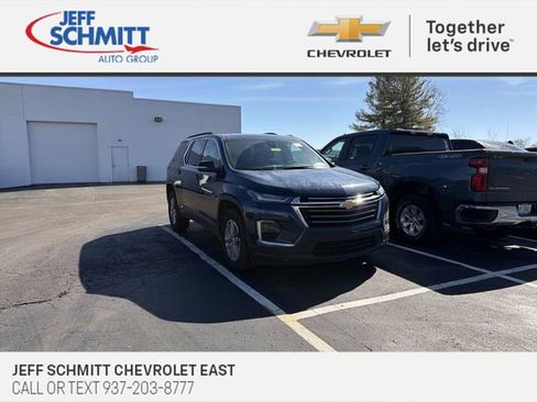 Certified 2023 Chevrolet Traverse LT image 1