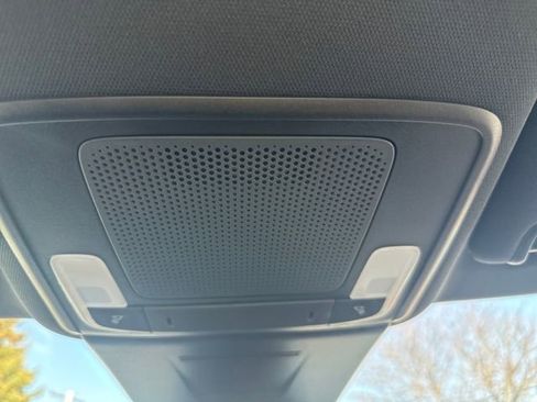 Used 2025 Honda Civic Sport image 32