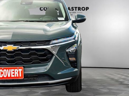 Used 2026 Chevrolet Trax LT w/ Driver Confidence Package FWD image 8