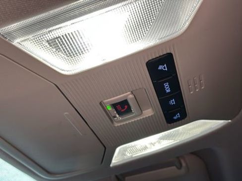 Used 2022 Toyota RAV4 XLE image 25