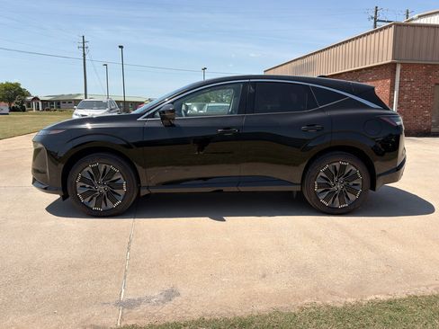 Certified 2026 Nissan Murano Platinum w/ Cargo Package image 6