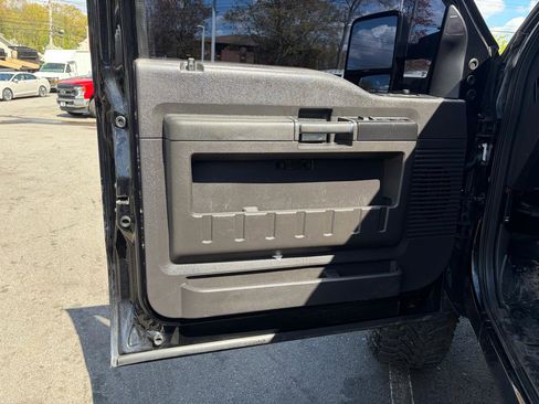 Used 2016 Ford F250 Lariat w/ Chrome Package AWD/4WD image 24