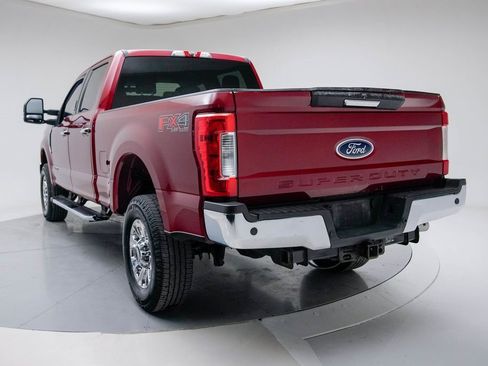 Used 2018 Ford F250 XLT w/ XLT Premium Package image 7