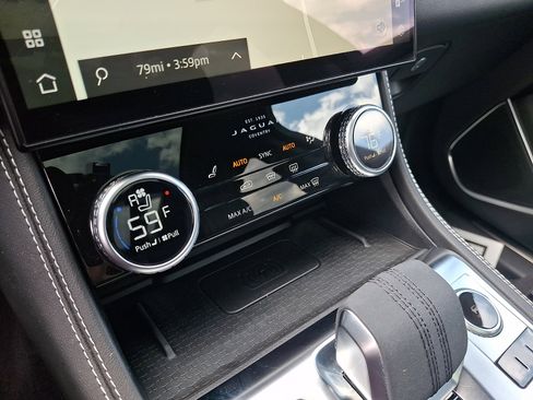 Used 2023 Jaguar F-PACE R-Dynamic S AWD/4WD image 16