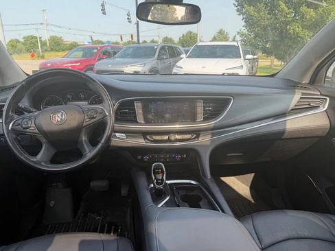 Used 2020 Buick Enclave Essence AWD/4WD image 7