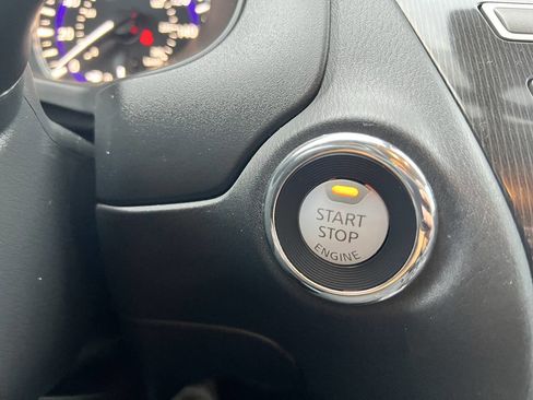 Used 2019 INFINITI QX60 Luxe w/ Essential Package image 29