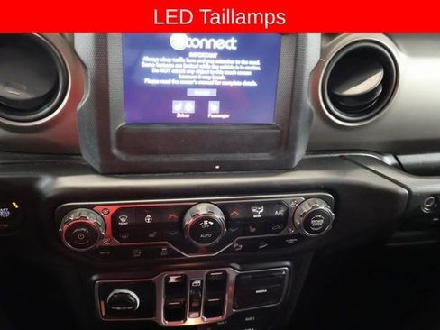 Used 2018 Jeep Wrangler Unlimited Sport S image 20