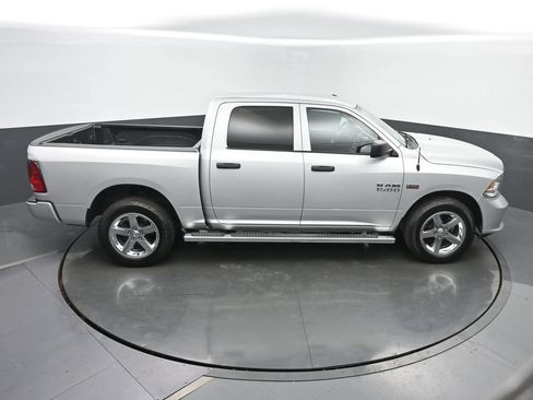 Used 2018 RAM 1500 Express w/ Express Value Package AWD/4WD image 41