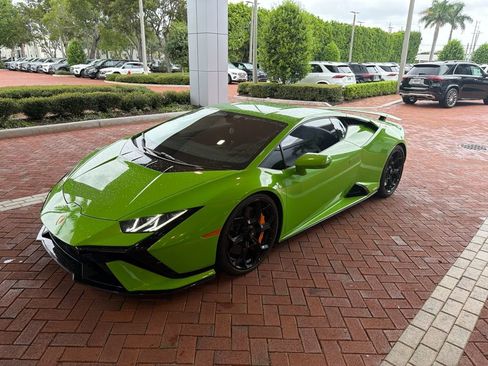 Used 2023 Lamborghini Huracan Tecnica RWD image 4