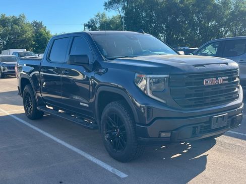 Used 2022 GMC Sierra 1500 Elevation AWD/4WD image 2