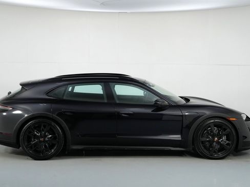 Used 2022 Porsche Taycan 4 Cross Turismo image 57