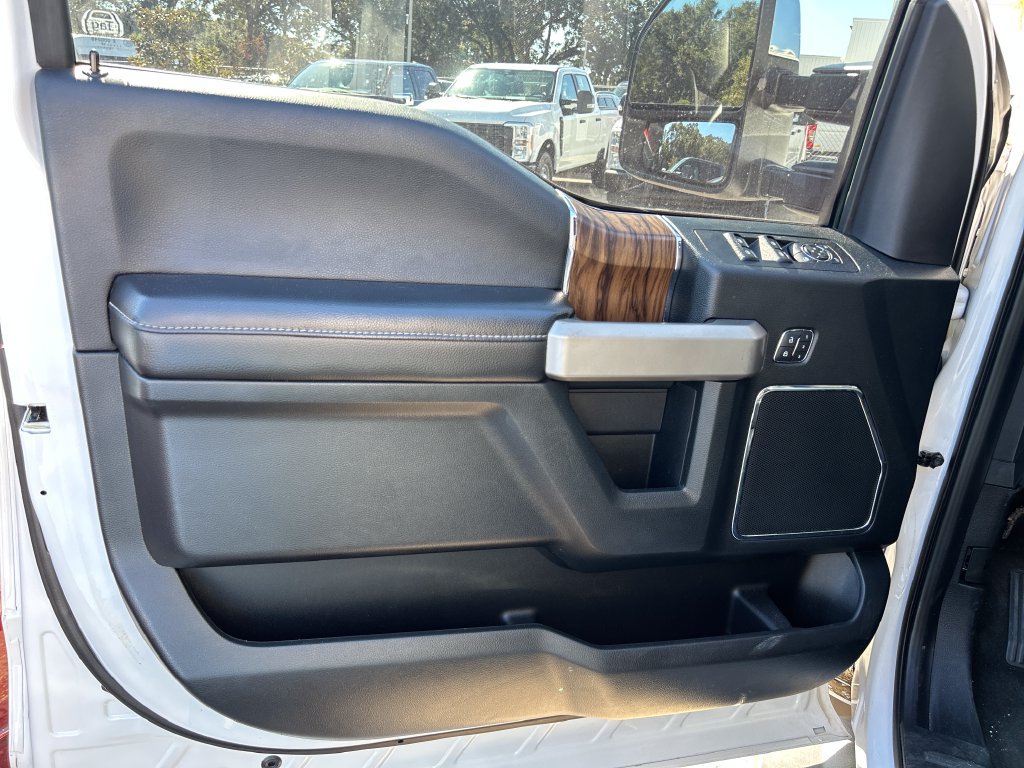 Certified 2019 Ford F150 Lariat w/ Equipment Group 502A Luxury AWD/4WD image 9