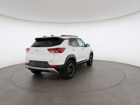 Used 2022 Chevrolet TrailBlazer LT w/ Convenience Package image 17