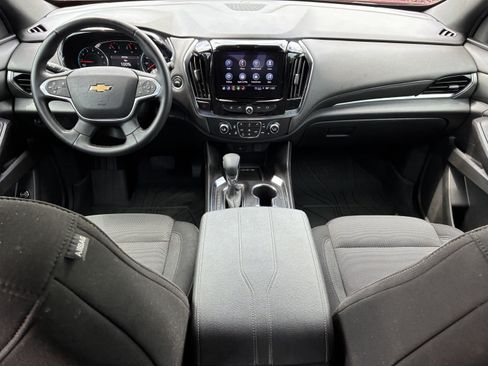 Used 2023 Chevrolet Traverse LT FWD image 20