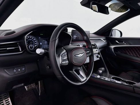 Used 2024 Genesis G70 3.3T image 14
