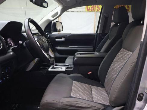 Used 2018 Toyota Tundra SR5 w/ SR5 Upgrade Package image 16