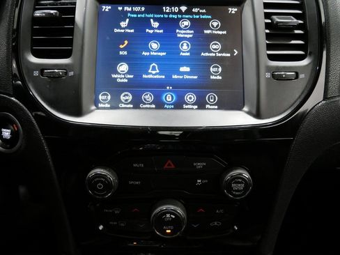 Used 2020 Chrysler 300 S image 21