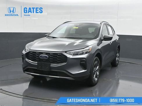 Used 2025 Ford Escape ST-Line AWD/4WD image 6
