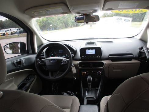 Used 2020 Ford EcoSport S image 15