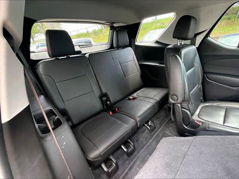 Used 2021 Chevrolet Traverse RS w/ LPO, Floor Liner Package FWD image 23