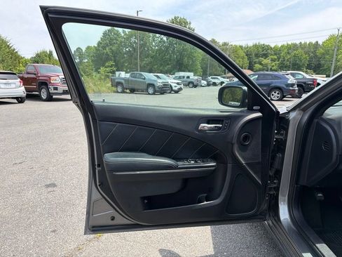 Used 2012 Dodge Charger R/T RWD image 16