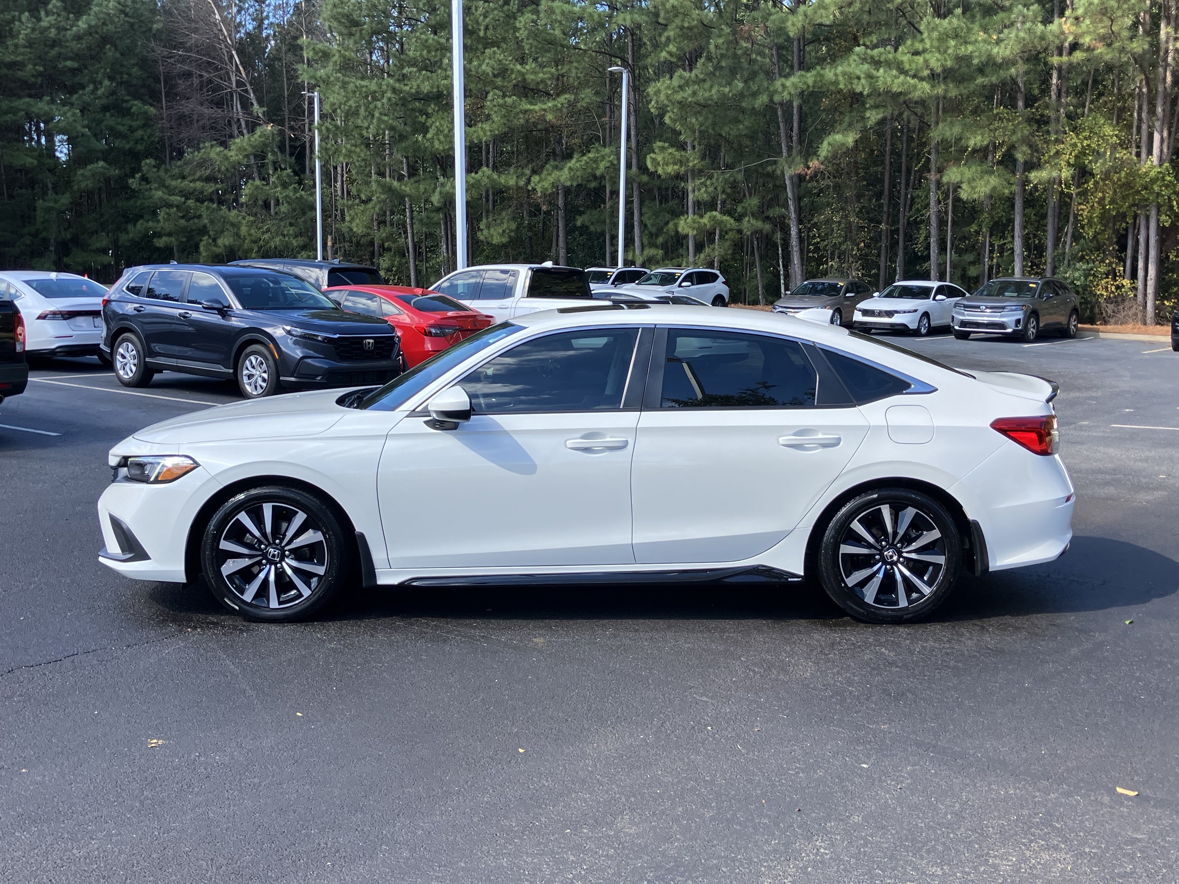 Used 2023 Honda Civic EX image 7