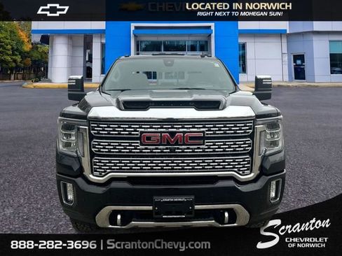 Used 2022 GMC Sierra 3500 Denali w/ Denali Ultimate Package AWD/4WD image 2
