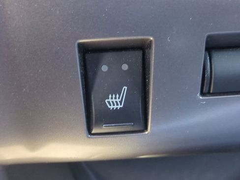 Used 2014 Dodge Challenger R/T image 23