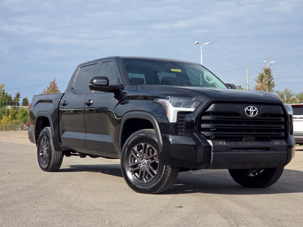 Used 2023 Toyota Tundra SR5 w/ SR5 Convenience Package AWD/4WD image 2
