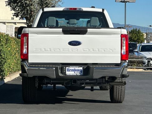 New 2026 Ford F250 XL w/ XL Chrome Package image 5