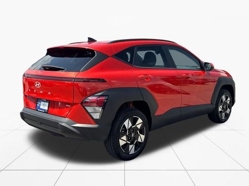 Used 2025 Hyundai Kona SEL AWD/4WD image 6