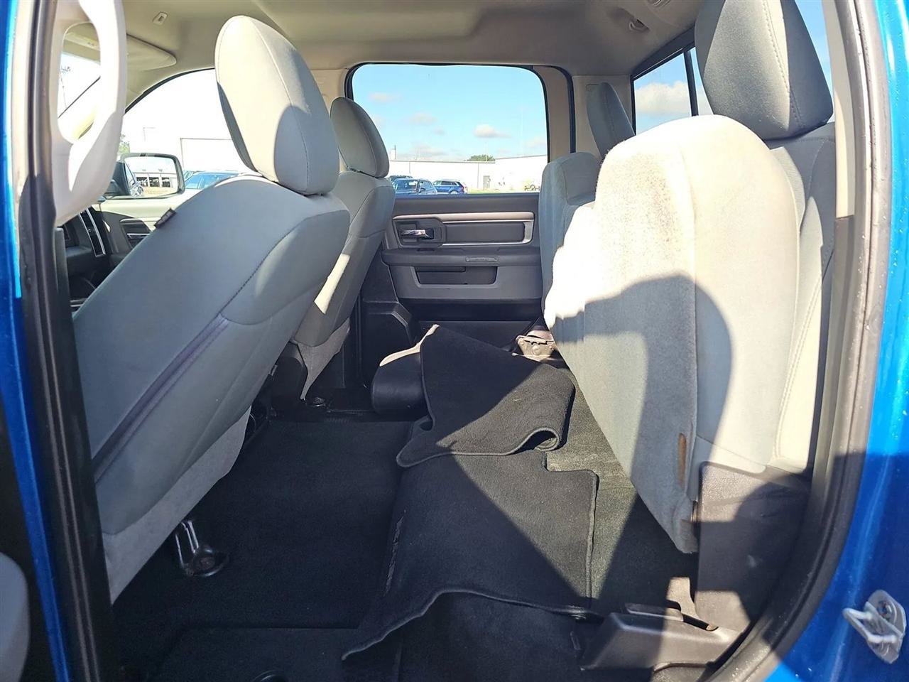 Used 2019 RAM 1500 Classic SLT RWD image 19