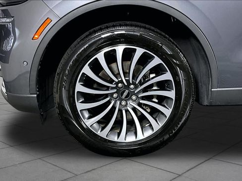 Used 2022 Lincoln Aviator Reserve w/ Equipment Group 201A AWD/4WD image 10