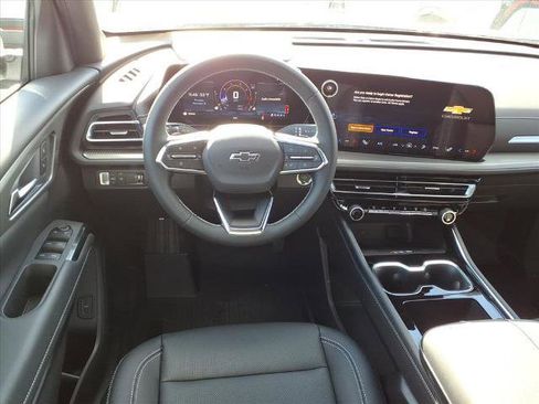 New 2026 Chevrolet Traverse LT image 7