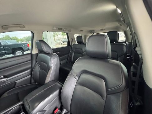 Used 2022 Nissan Pathfinder SL FWD image 13