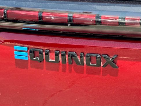 Used 2024 Chevrolet Equinox EV LT FWD image 47