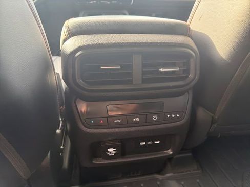 Certified 2024 Honda Pilot TrailSport image 20