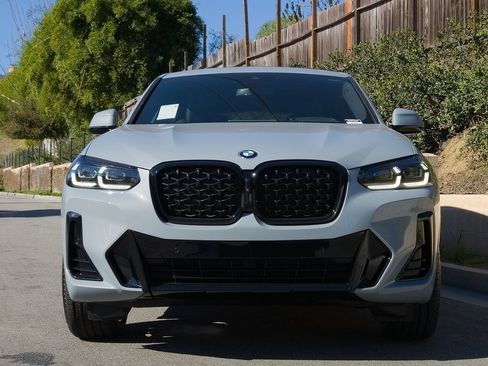 New 2025 BMW X4 xDrive30i w/ Premium Package image 3