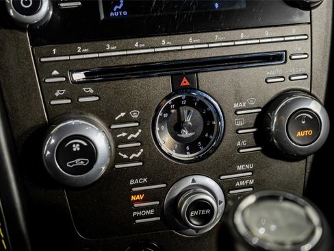 Used 2015 Aston Martin V8 Vantage GT image 33