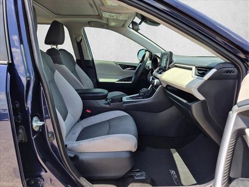 Used 2019 Toyota RAV4 XLE FWD image 20