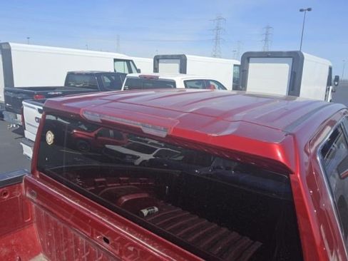 Used 2021 GMC Sierra 1500 SLT AWD/4WD image 17