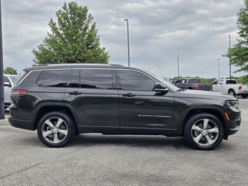Used 2022 Jeep Grand Cherokee L Limited RWD image 6