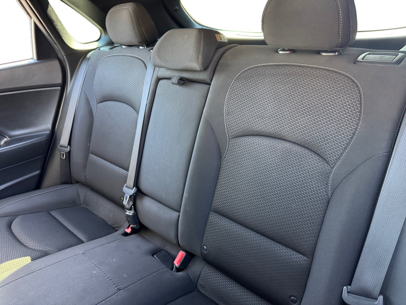 Used 2019 Hyundai Elantra GT FWD image 13