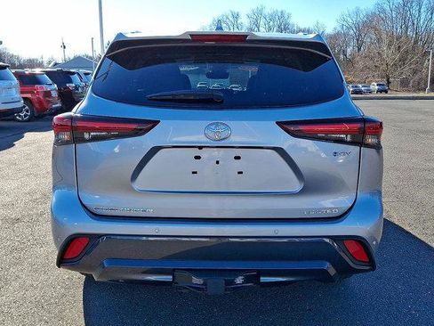 Certified 2025 Toyota Highlander Limited image 25